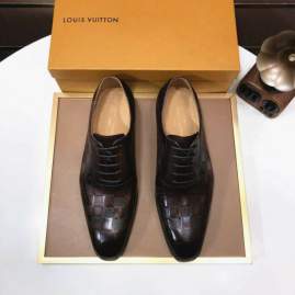 Picture of Louis Vuitton Shoes _SKULVsz38-45hnh082014663
